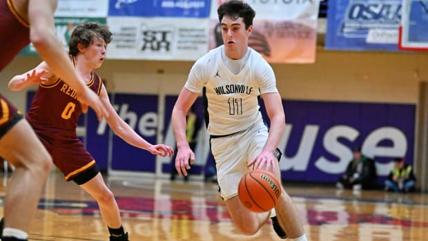 a Wilsonville Redmond 5A Oregon boys basketball quarterfinal 2024 Leon Neuschwander 6